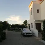 Niva * Nin