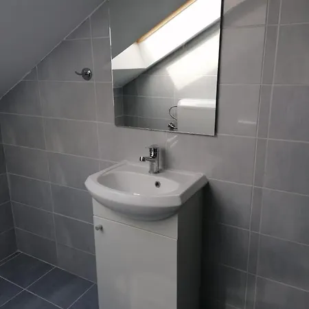 Niva Apartment Nin