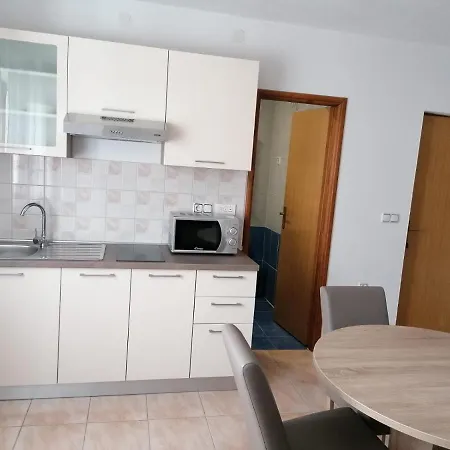 Niva Apartment