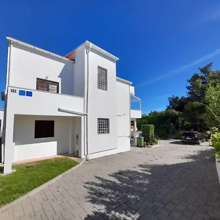 Apartment Niva *