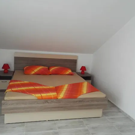 Niva Apartment