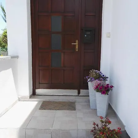Niva Apartment
