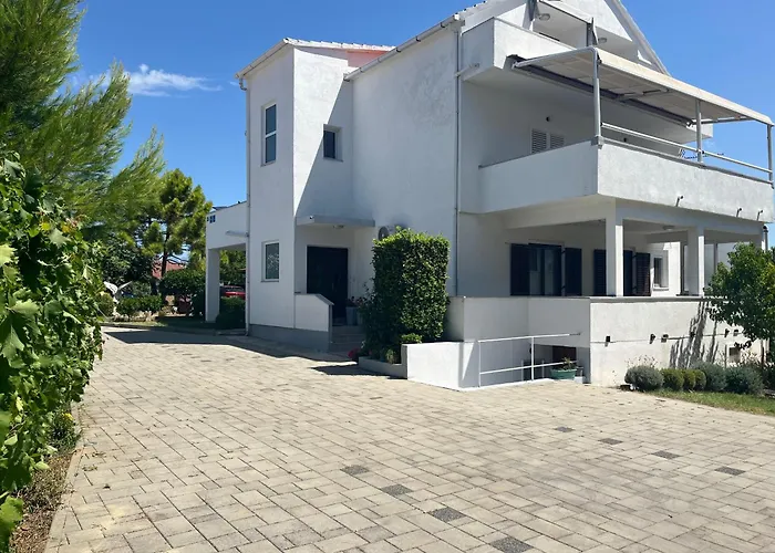 Апартаменты Niva Нин